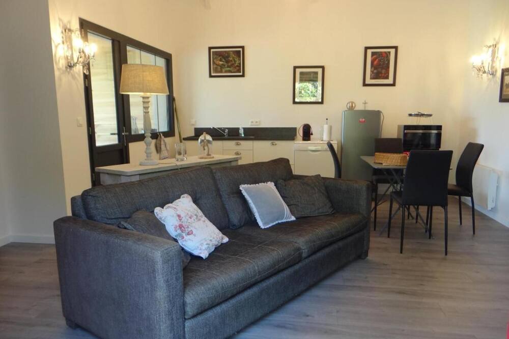 Photo of Livingroom in Lisle-sur-Tarn