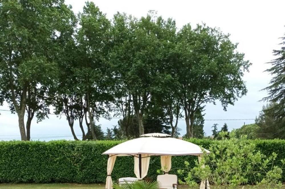 Photo of Outdoor in Lisle-sur-Tarn