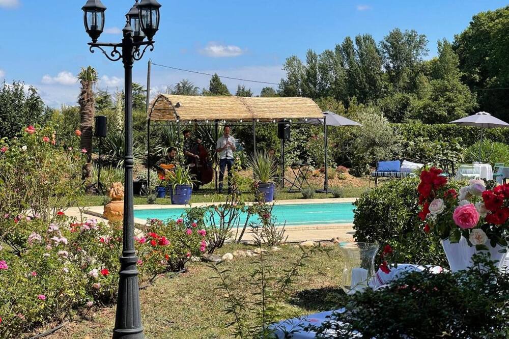 Photo of Others in Lisle-sur-Tarn