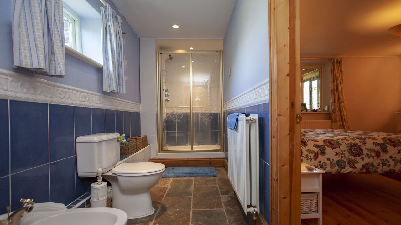 Photo of Others in Olveston