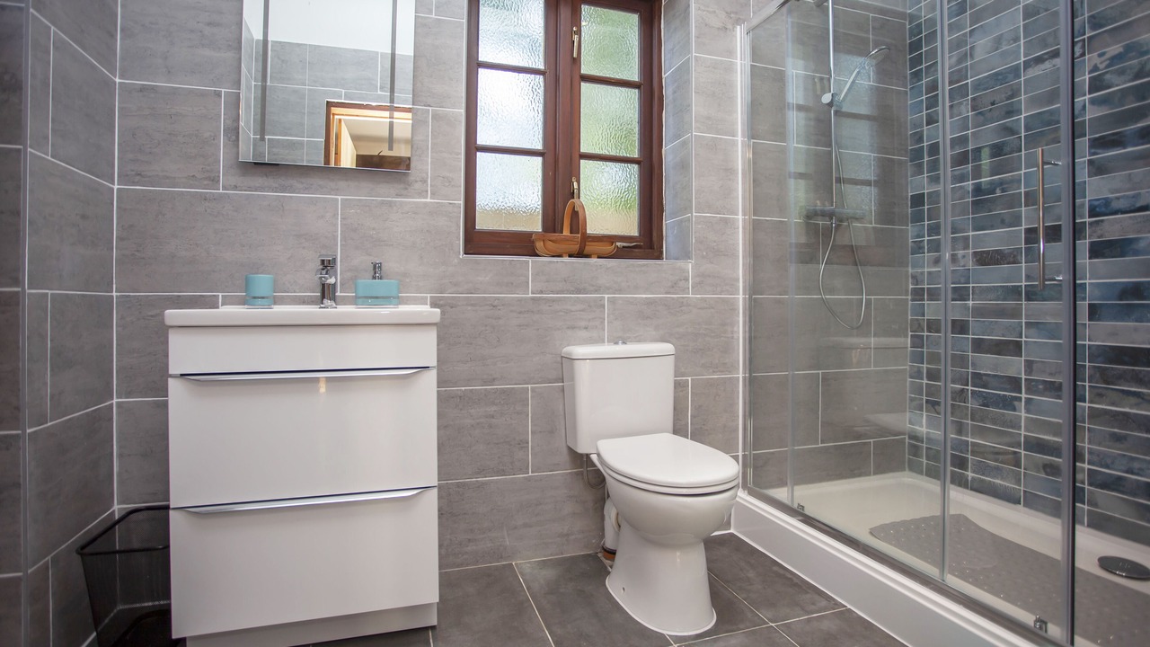 Photo of Others in Olveston