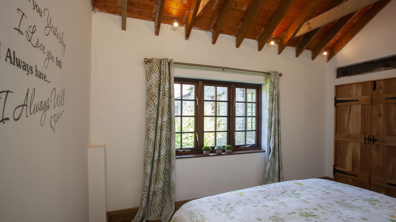 Photo of Others in Olveston