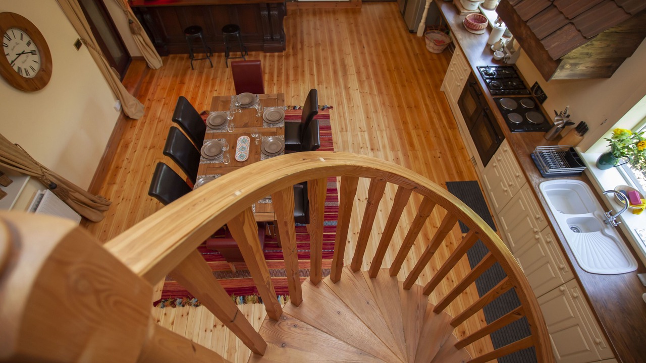 Photo of Others in Olveston