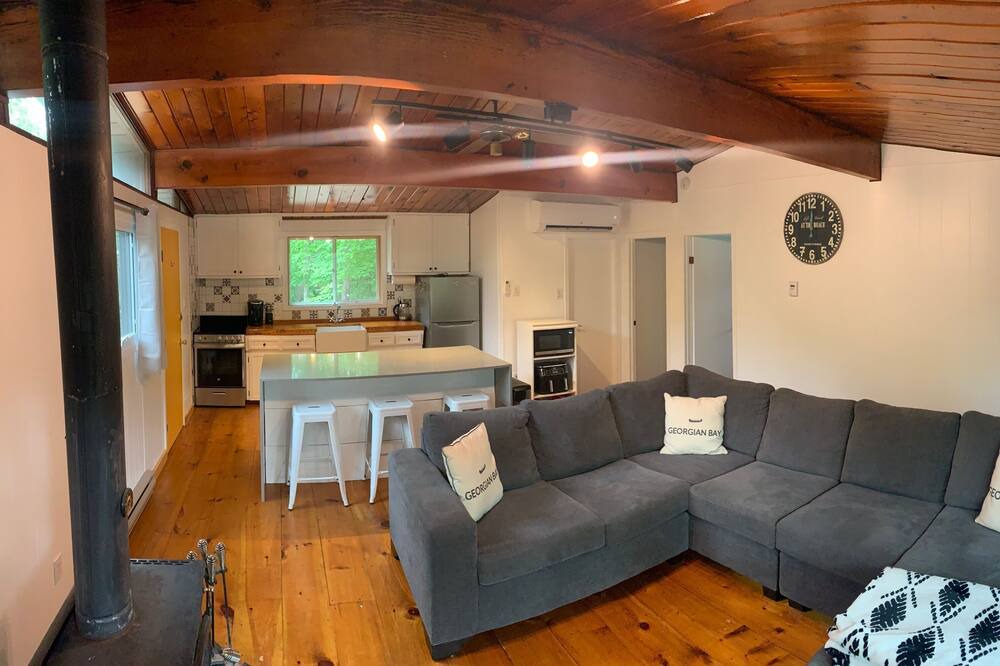 Photo of Livingroom in Tiny