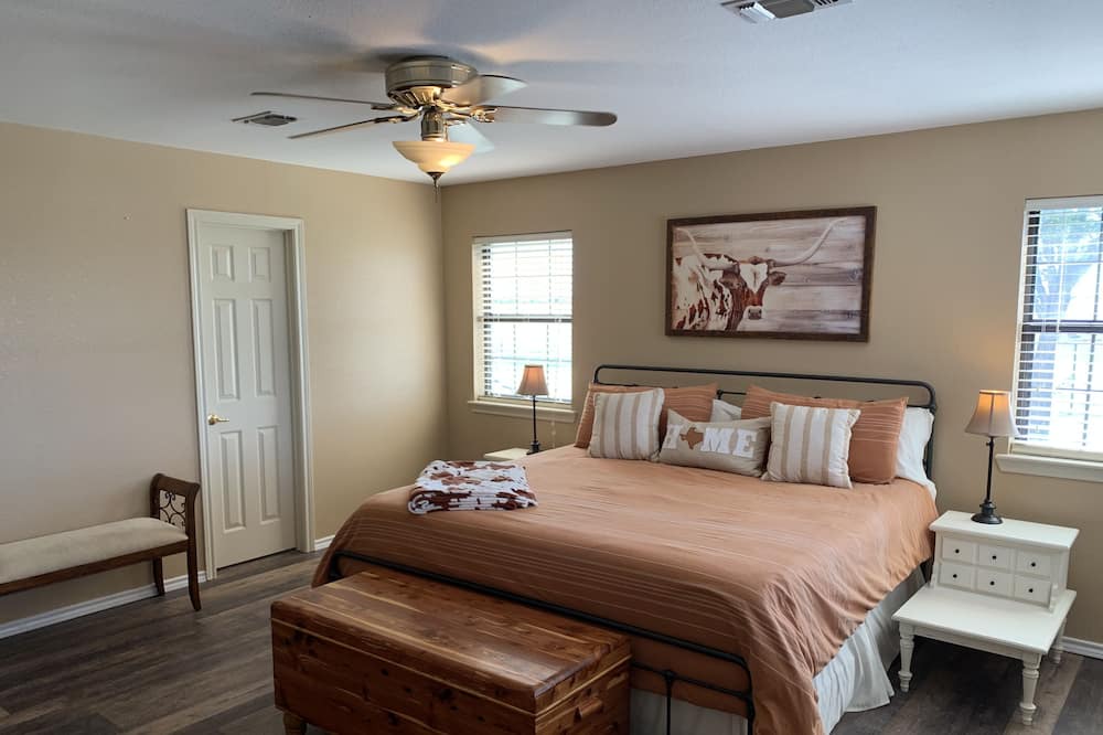 Photo of Bedroom in San Saba