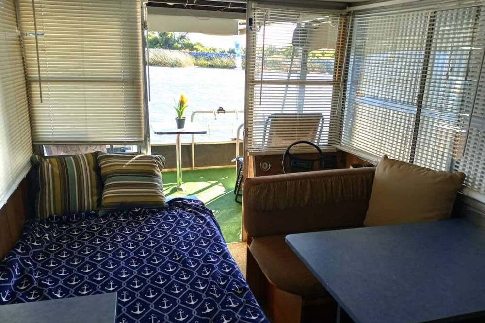 Photo of Livingroom in Birds Landing