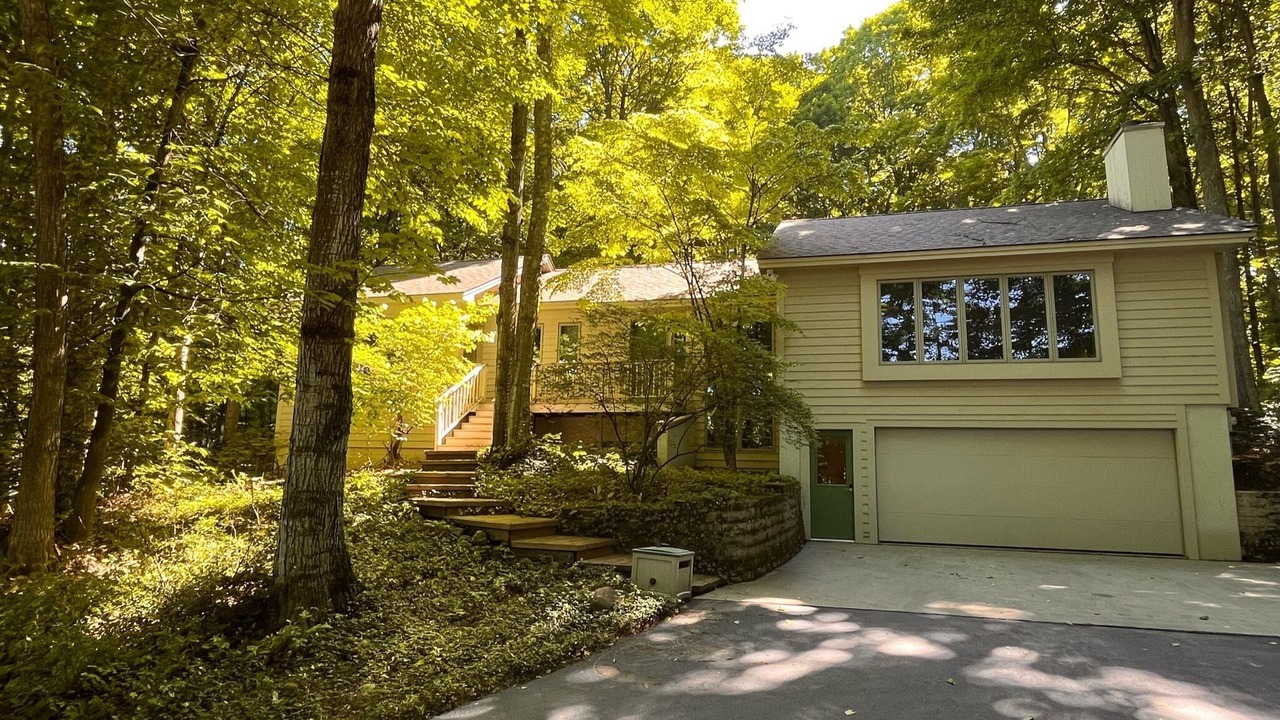 Photo of Outdoor in Suttons Bay