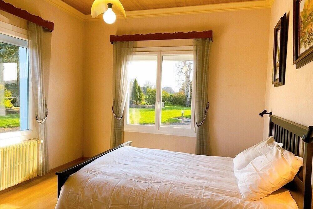 Photo of Bedroom in Boucey