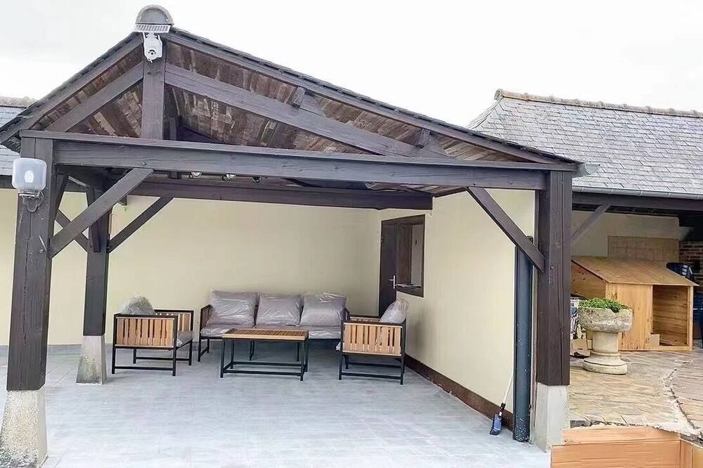 Photo of Patio Balcony in Boucey