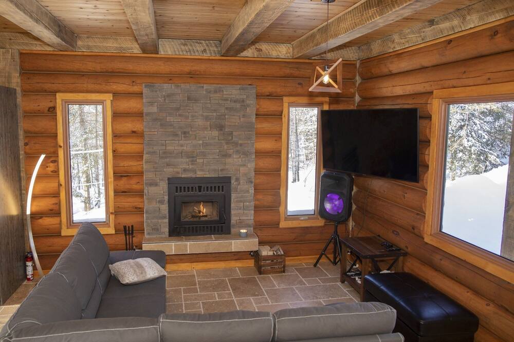 Photo of Livingroom in Wentworth-Nord