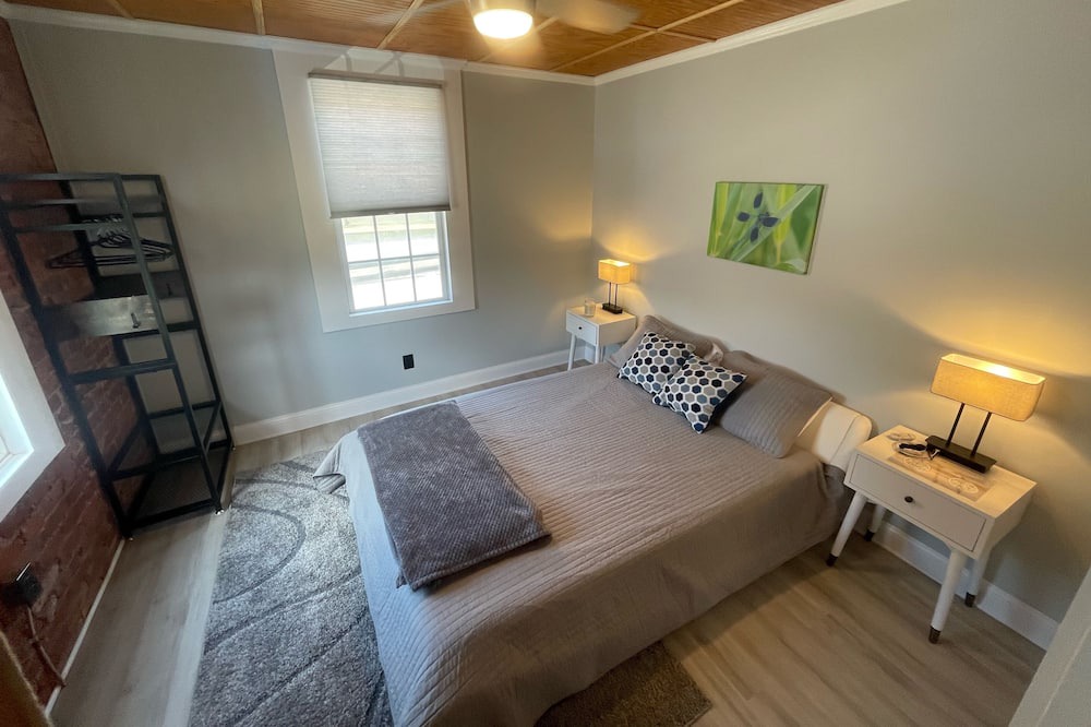 Photo of Bedroom in Bassett