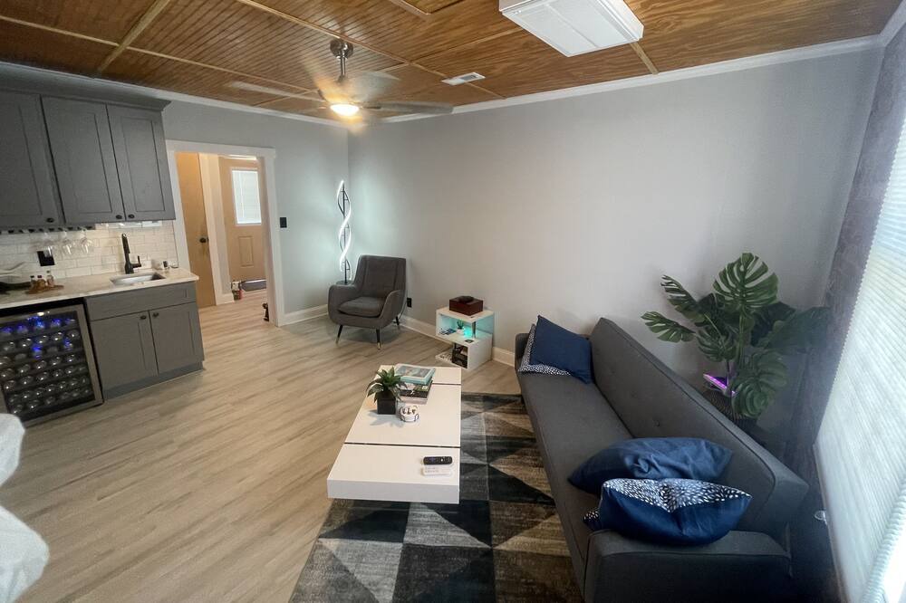 Photo of Livingroom in Bassett