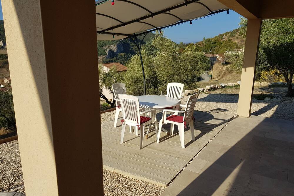 Photo of Patio Balcony in Saint-Sauveur-de-Cruzieres