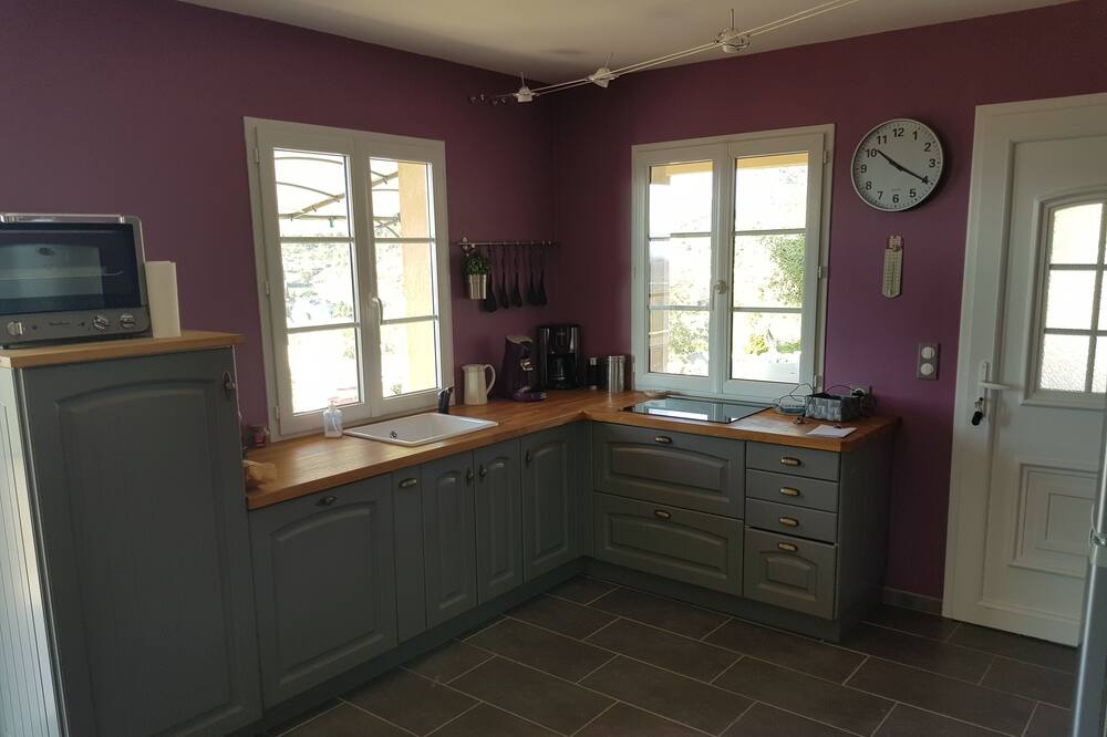 Photo of Kitchen in Saint-Sauveur-de-Cruzieres