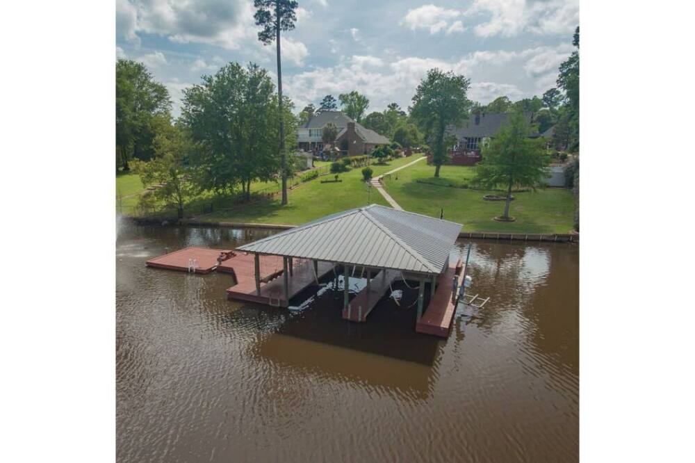 Photo of Others in Benton
