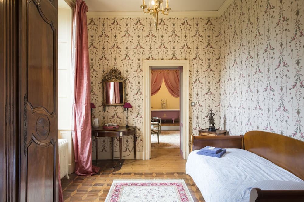 Photo of Others in Beaune