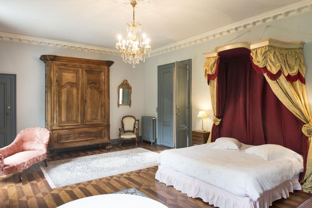 Photo of Others in Beaune