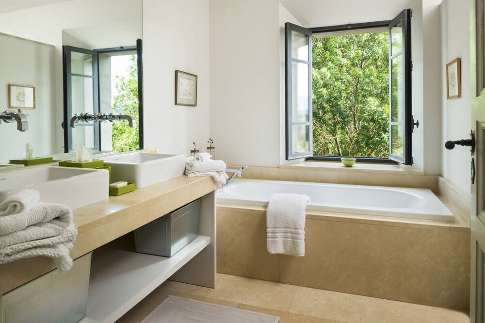 Photo of Bathroom in Montlaur