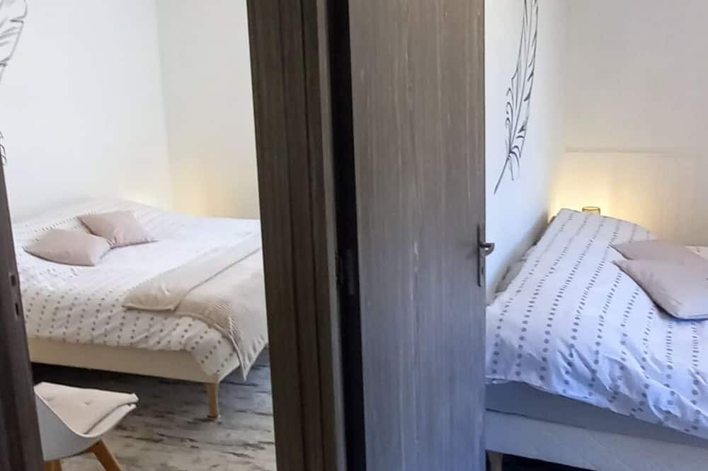 Photo of Bedroom in Saint-Macaire