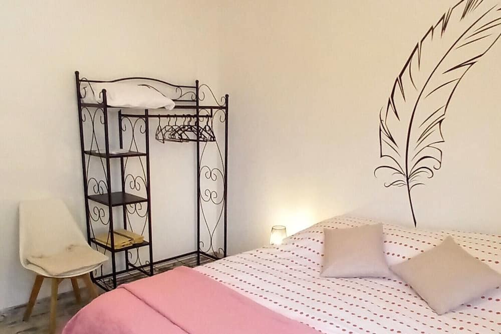 Photo of Bedroom in Saint-Macaire