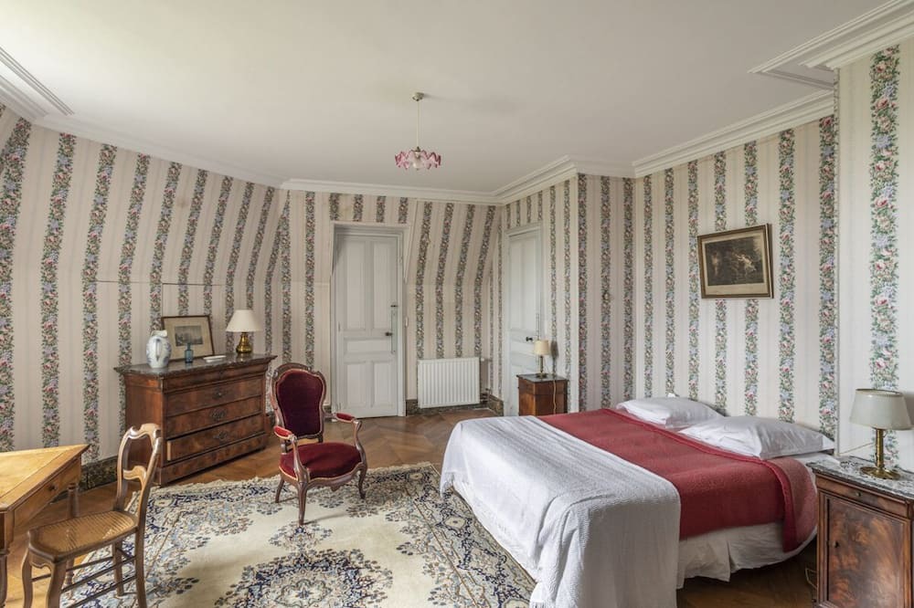Photo of Bedroom in La Jumelliere