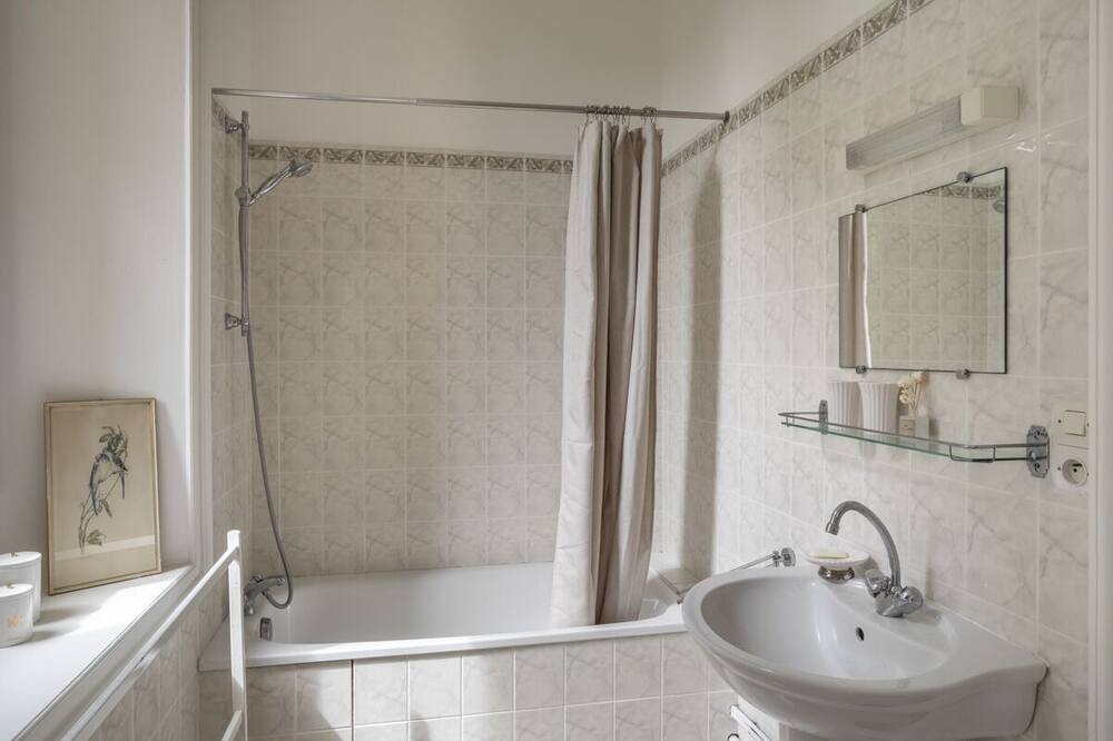 Photo of Bathroom in La Jumelliere