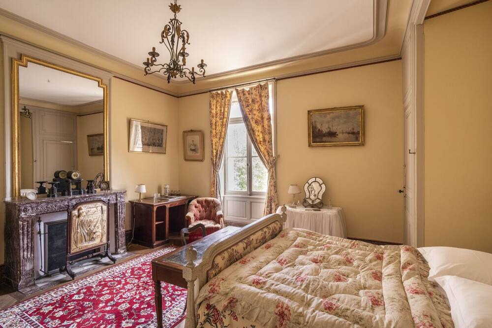 Photo of Bedroom in La Jumelliere