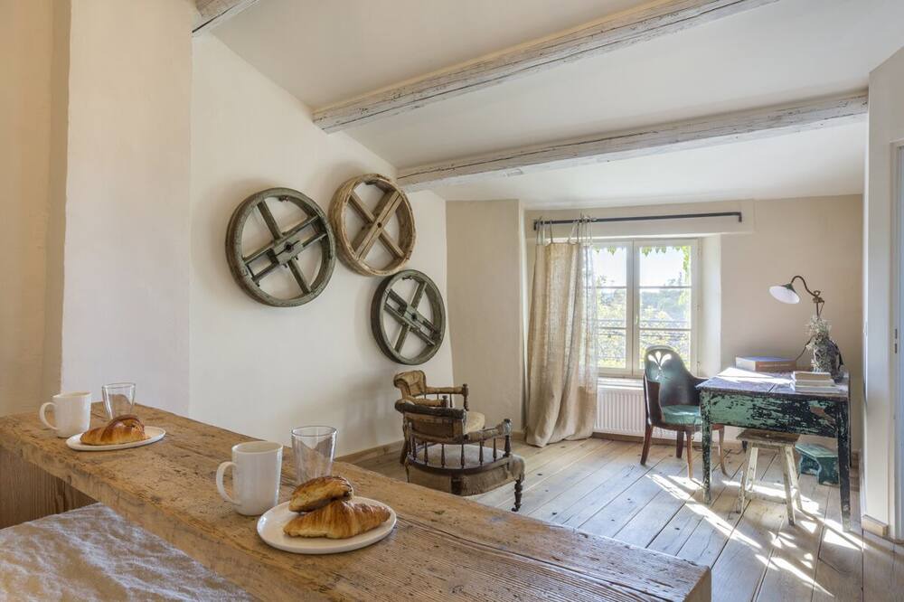 Photo of Bedroom in La Capelle-et-Masmolene
