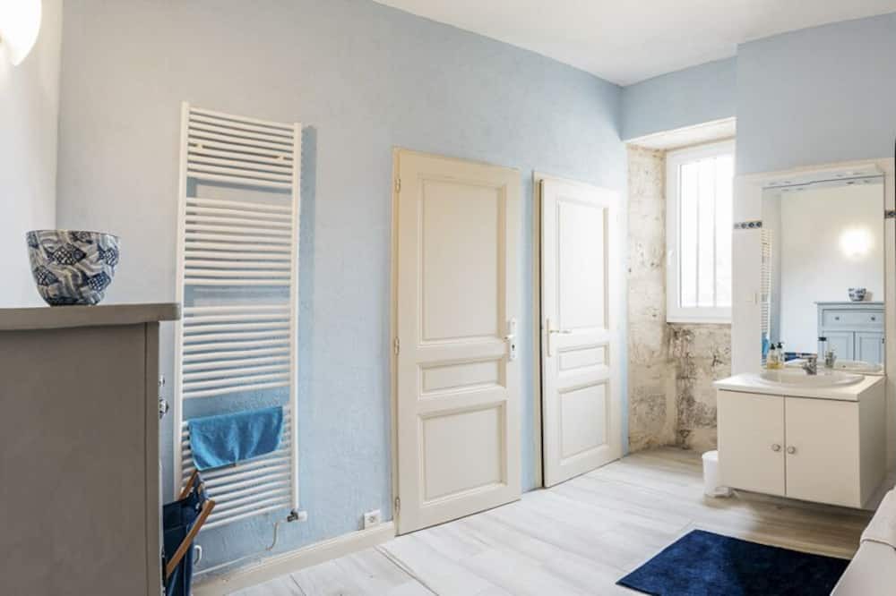 Photo of Bathroom in Agnac