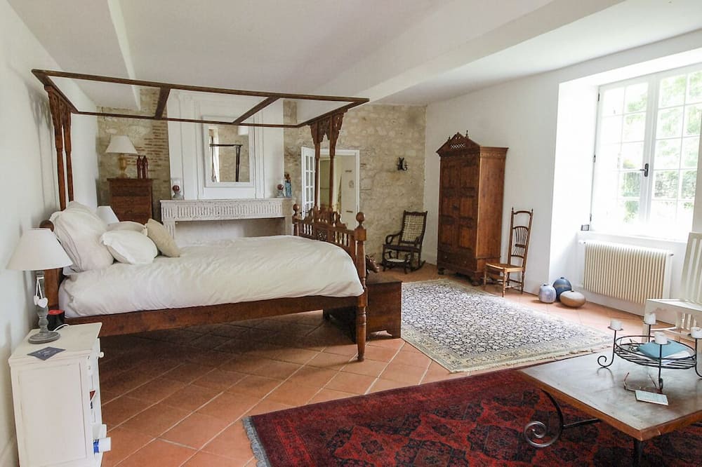 Photo of Bedroom in Agnac