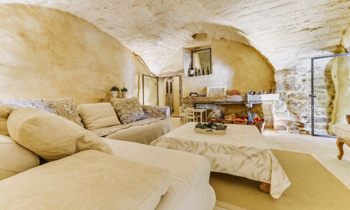 Photo of Livingroom in Sabran
