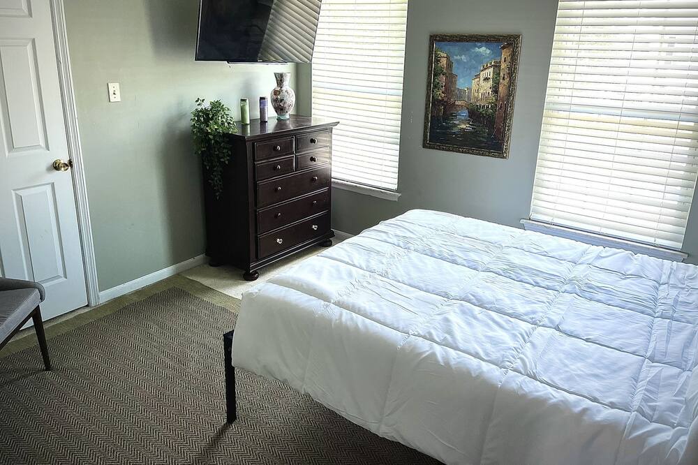 Photo of Bedroom in Dardenne Prairie