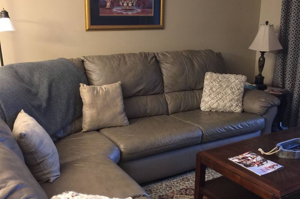 Photo of Livingroom in Alexander City