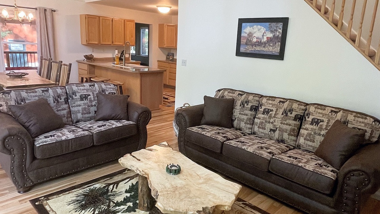 Photo of Livingroom in Houghton Lake