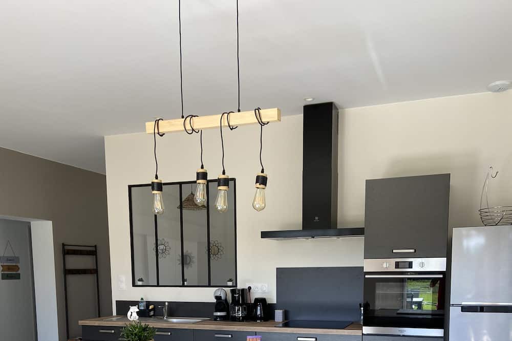 Photo of Kitchen in Rang-du-Fliers