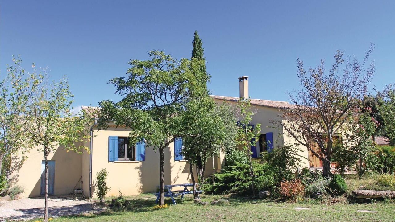 Photo of Outdoor in Grillon