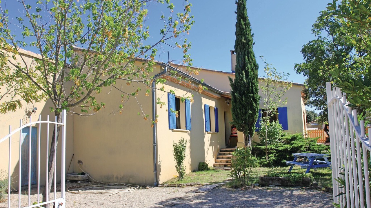 Photo of Outdoor in Grillon