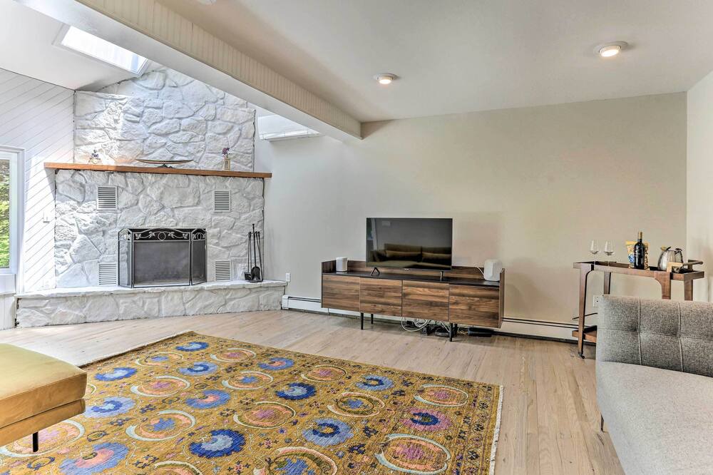 Photo of Livingroom in Town of Marbletown