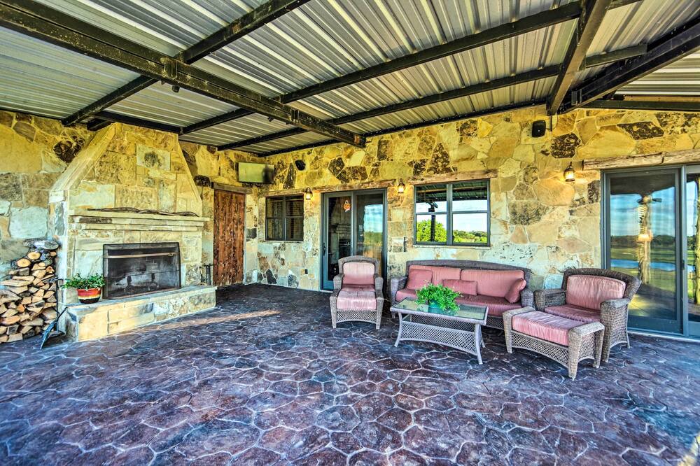 Photo of Livingroom in Cason