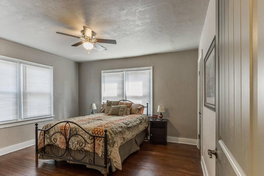 Photo of Bedroom in Central Oklahoma City