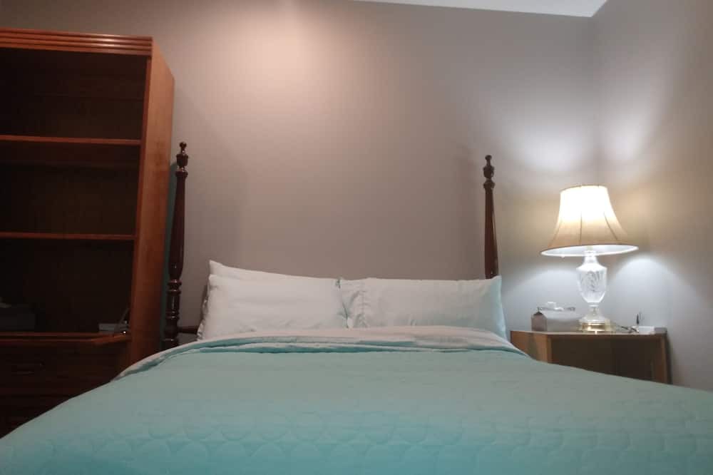 Photo of Bedroom in Aldenville