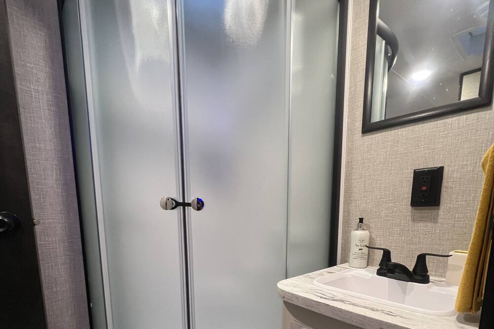 Photo of Bathroom in Rotterdam Junction