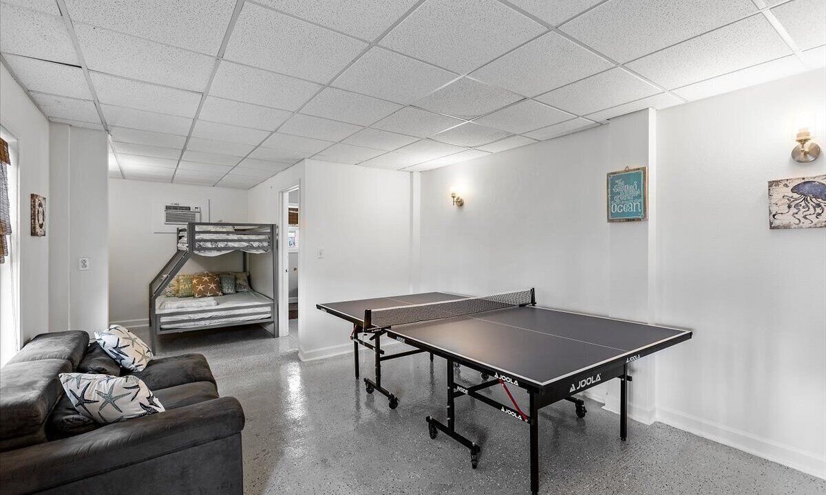 Photo of Bedroom in Crystal Beach