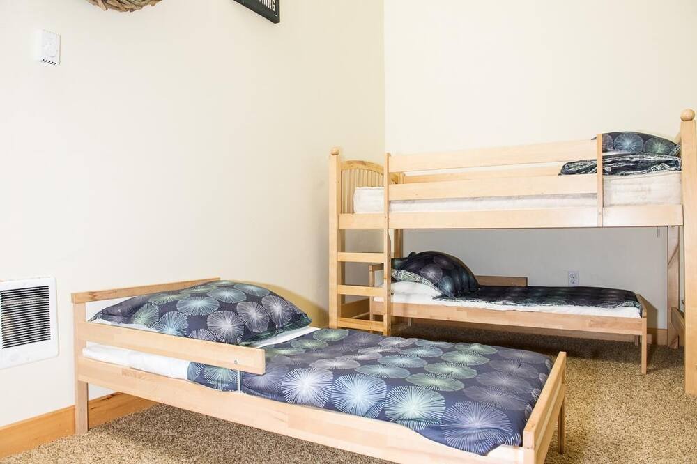 Photo of Bedroom in Rockaway Beach