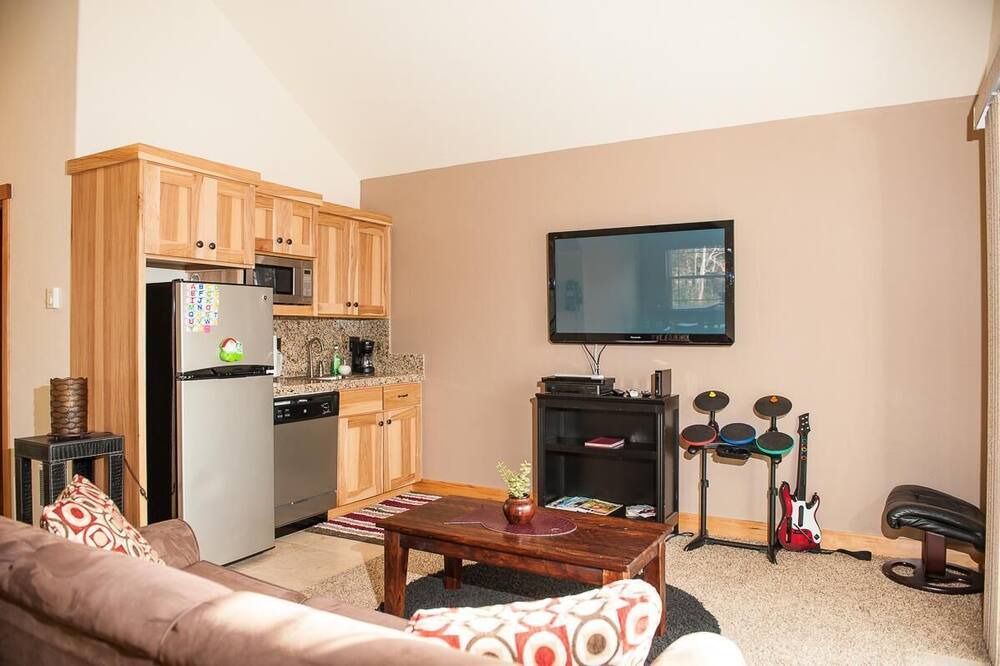 Photo of Livingroom in Rockaway Beach