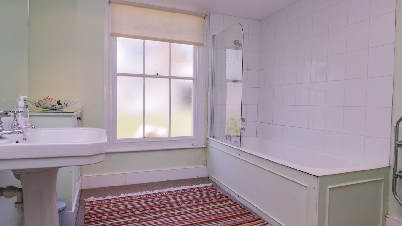 Photo of Bathroom in Folkestone