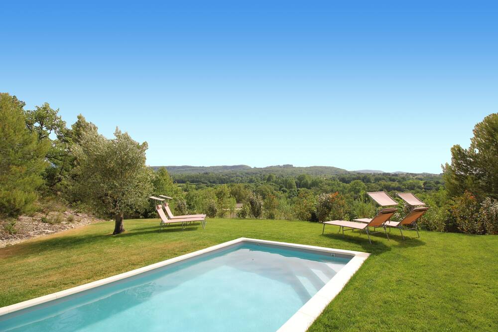 Photo of Outdoor in Caseneuve