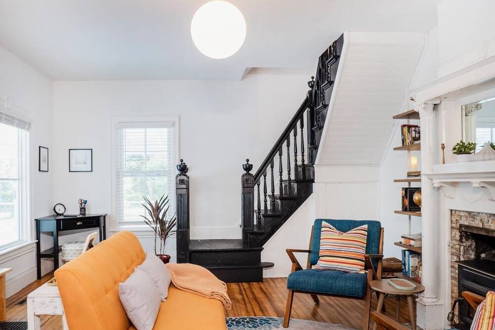 Photo of Livingroom in East Durham