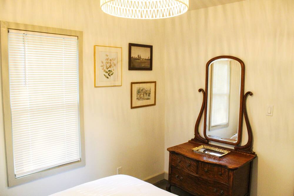 Photo of Bedroom in Monticello