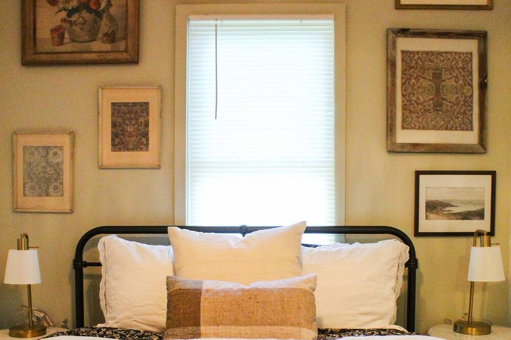 Photo of Bedroom in Monticello